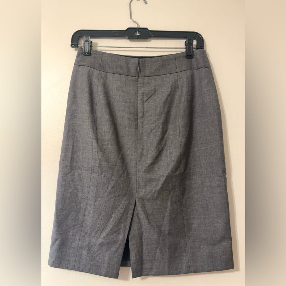 J Crew Super 120’s Gray Pencil Skirt Women’s Size 0 100% Wool Classic lined FLAW